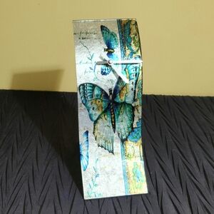 AngelStar Cozenza Collection Butterfly Clock. Tested And Keeps Time.